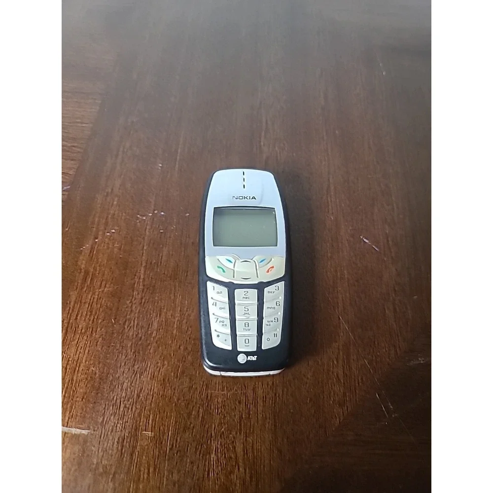 AT&T Nokia 2260 Cell Phone Black Vintage Retro Bar Phone Untested